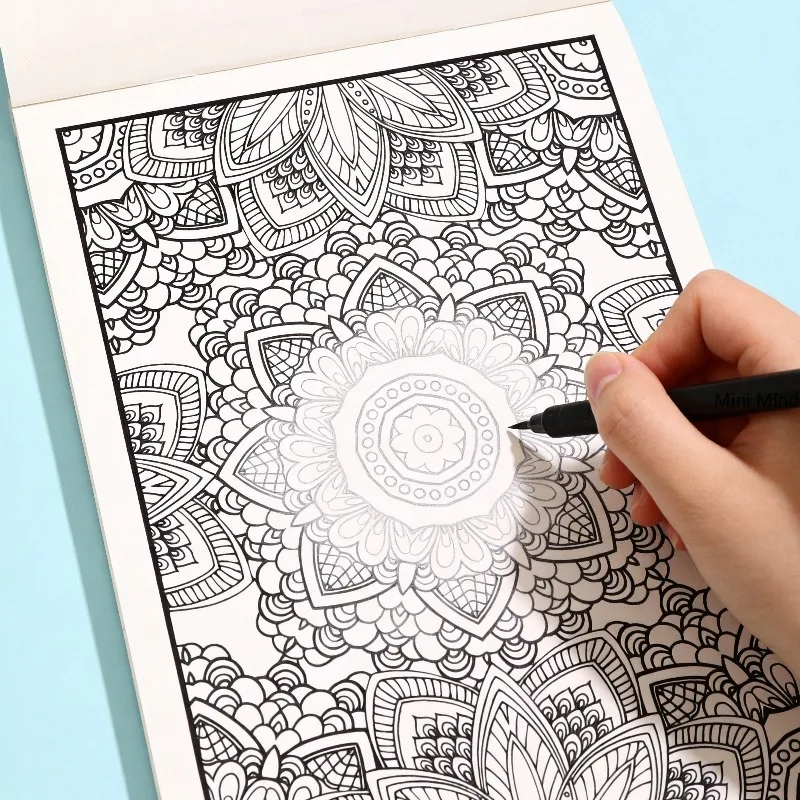 A Decompression Black and White Line Drawing Graffiti, Themes As Small Animals/flowers/mandalas/flowers and Birds, 24 Pages