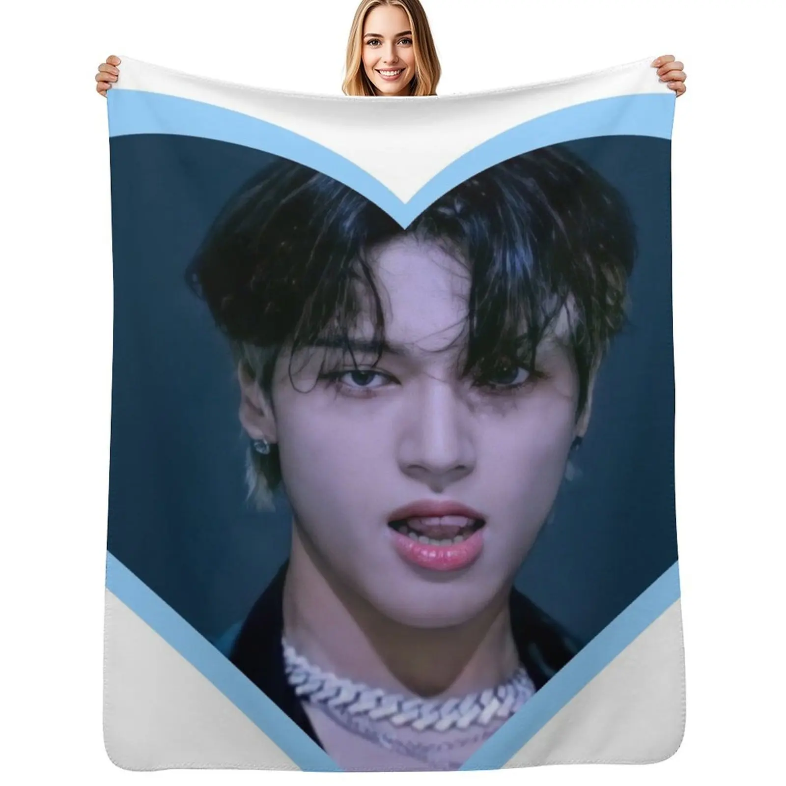 

Kpop ATEEZ Wooyoung Heart Throw Blanket Flannel Fleece Soft Warm Throw Blanket