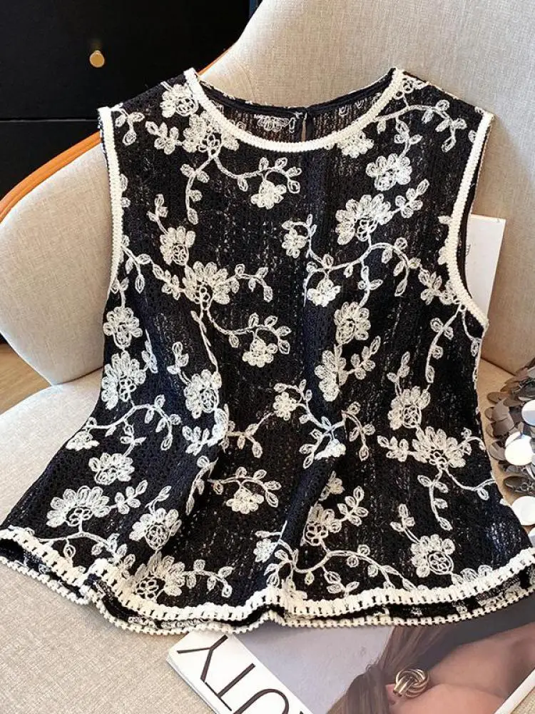 

French Vintage Fashion Women Black Flower Embroidered Hollow Out Sleeveless Vest Tops Summer Round Neck Versatile Tank Clothing