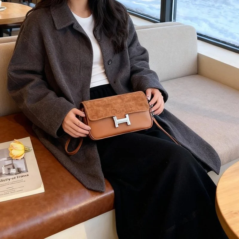 

Sophisticated Ladies Messenger Bag Made Of Split Leather Boasting Trendy Nicaragua High-End Lightweight Soft Daily Look