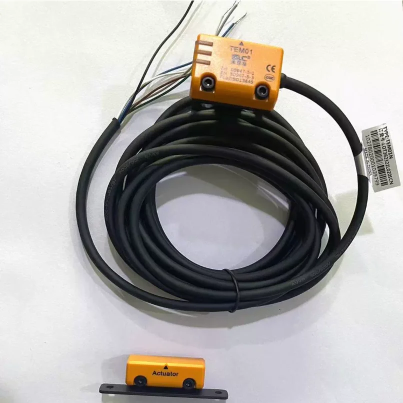 SLC Schleg RFID switch TEM01N safety door switch sensor new original genuine