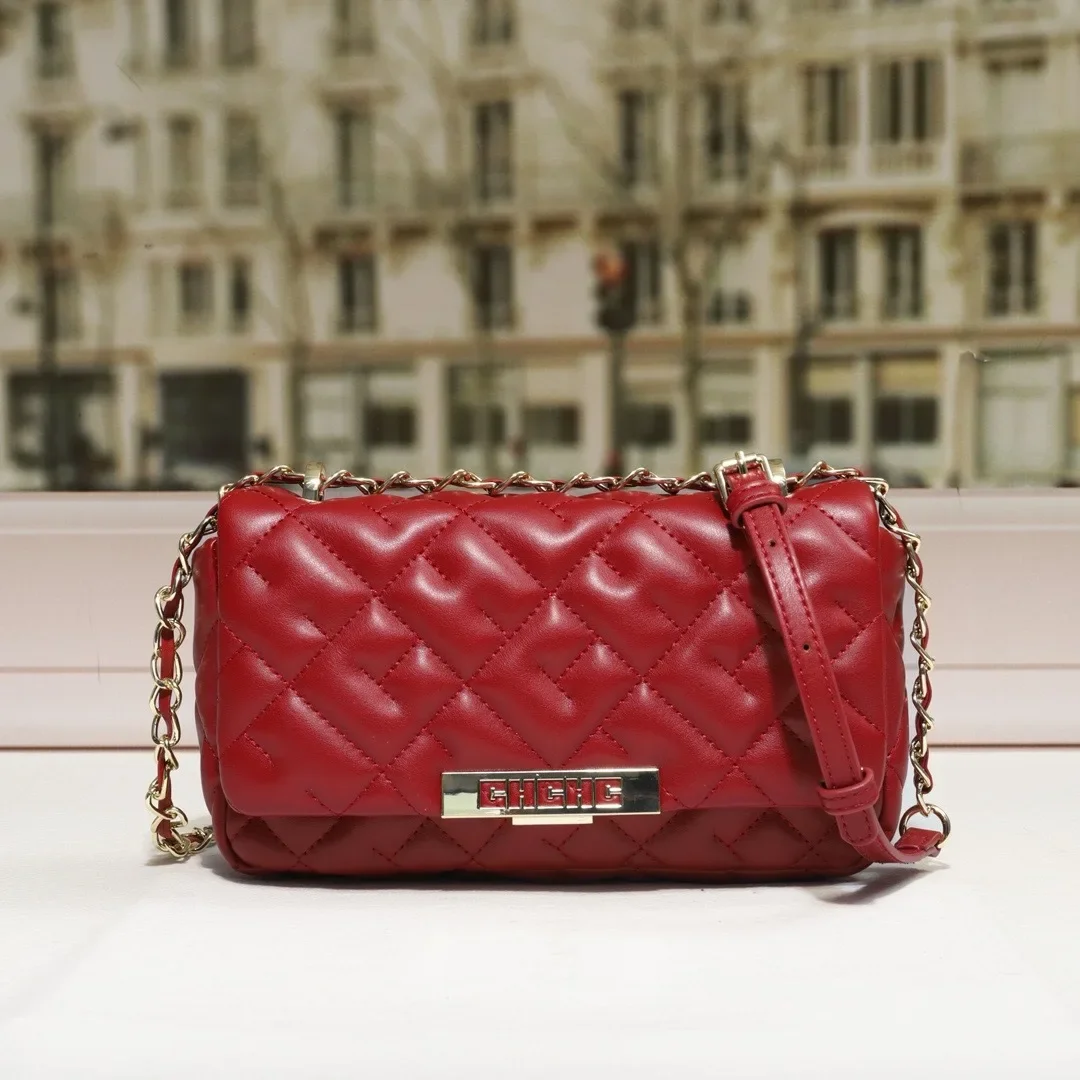 

Elegant Classic Shopper Bag With Letter Logo For Women Minimalist Leather Large Capacity Solid Color CHHCCH