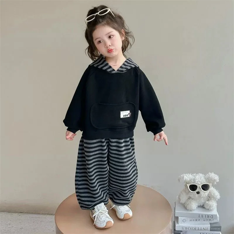 

Детские топы, осенний теплый костюм, полосатый свитшот для девочек, брюки, 2 шт., спортивная одежда с капюшоном для маленьких мальчиков, детская повседневная свободная одежда