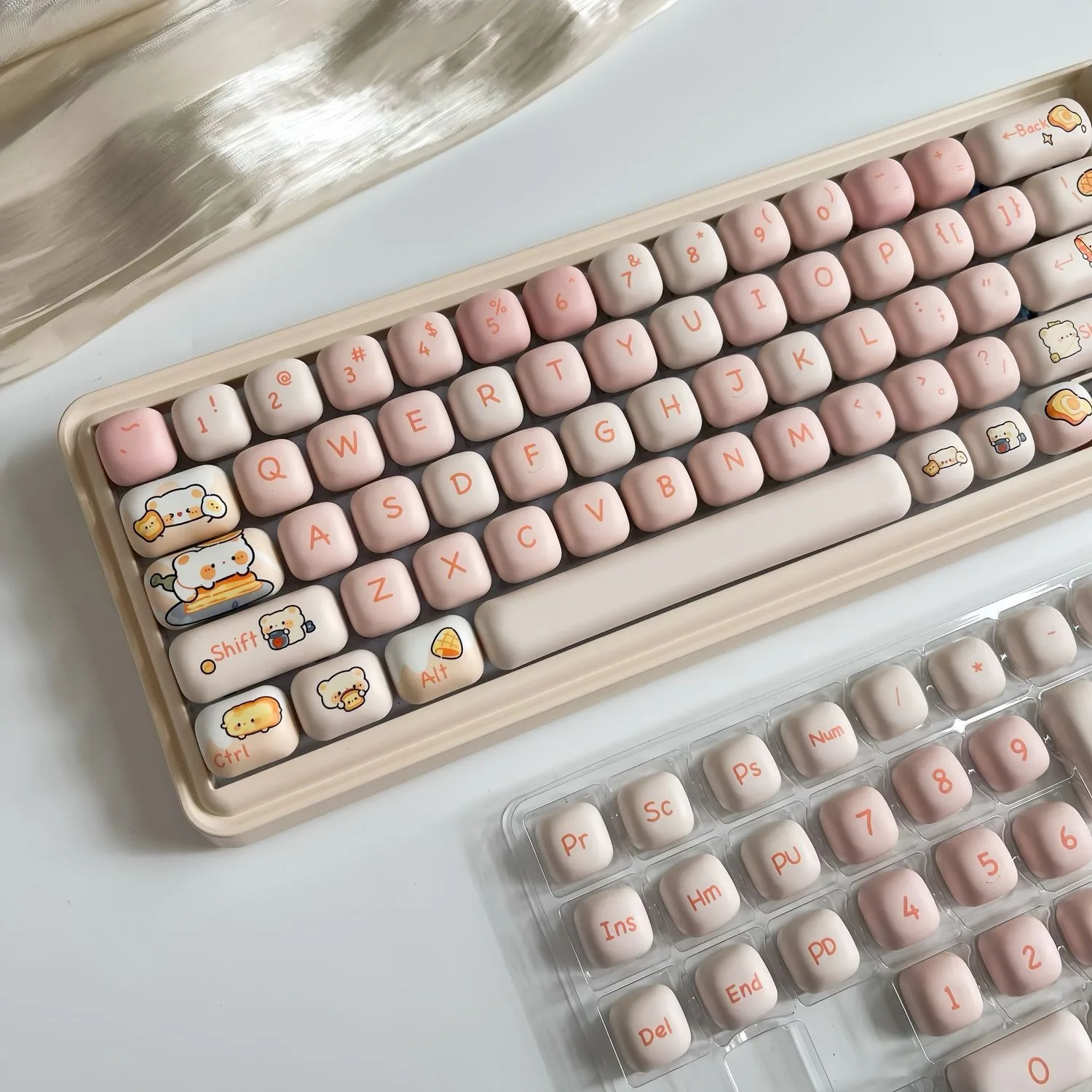 141 Keys Bread Bear PBT Keycaps Dye-Sub MAO Profile MX Switch 61 64 68 87 96 104 108 Mechanical Keyboard Random Color