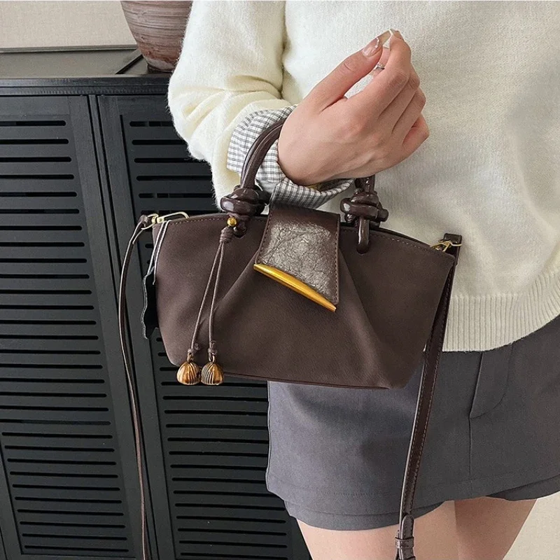 

Fashion Versatile Niche Design Shoulder Bags Casual Concise Large Capacity Women's Bag 2026 New Advanced Sense Crossbody Bags