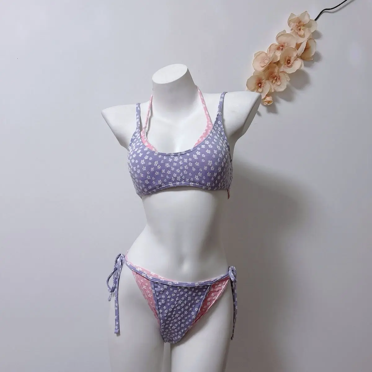 

2026 New Sexy Bikini Set Women Halter Neck Two Piece Swimsuit Fashion Beach Bathing Suit Summer Hot Girls Swimwear