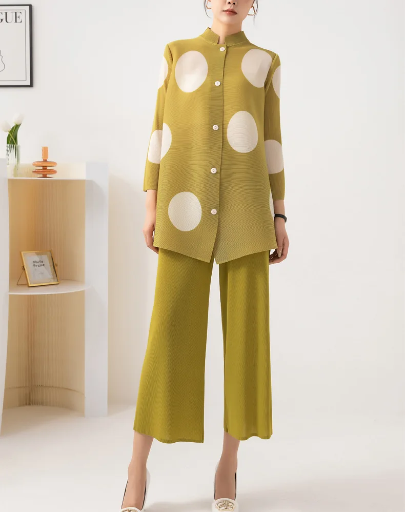 

Модные плиссированные топы с принтом, весенний женский однобортный костюм с воротником-стойкой + свободные широкие брюки, осенний комплект из двух предметов