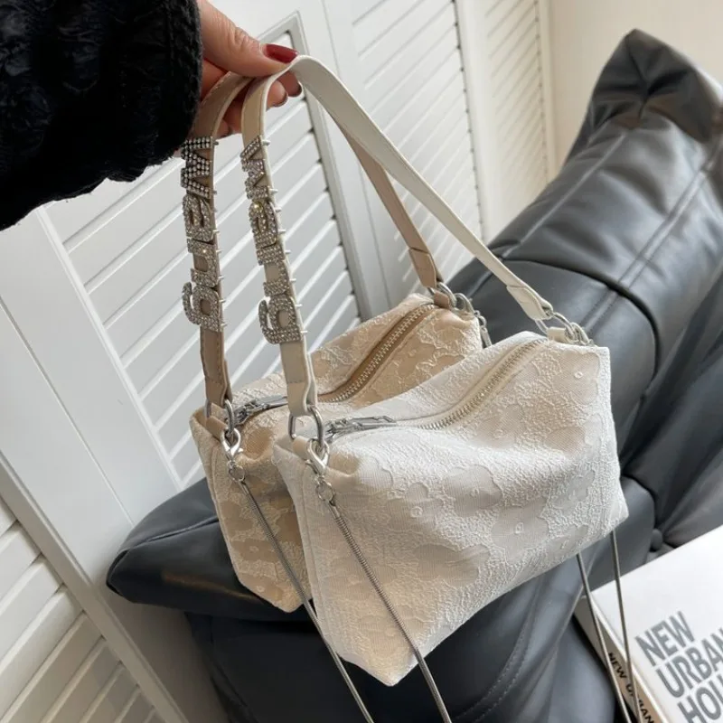

Luxury Brand Handbag Simple Yet Stylish Also A Perfect High-End Diaper Bag For The Discerning Modern Woman