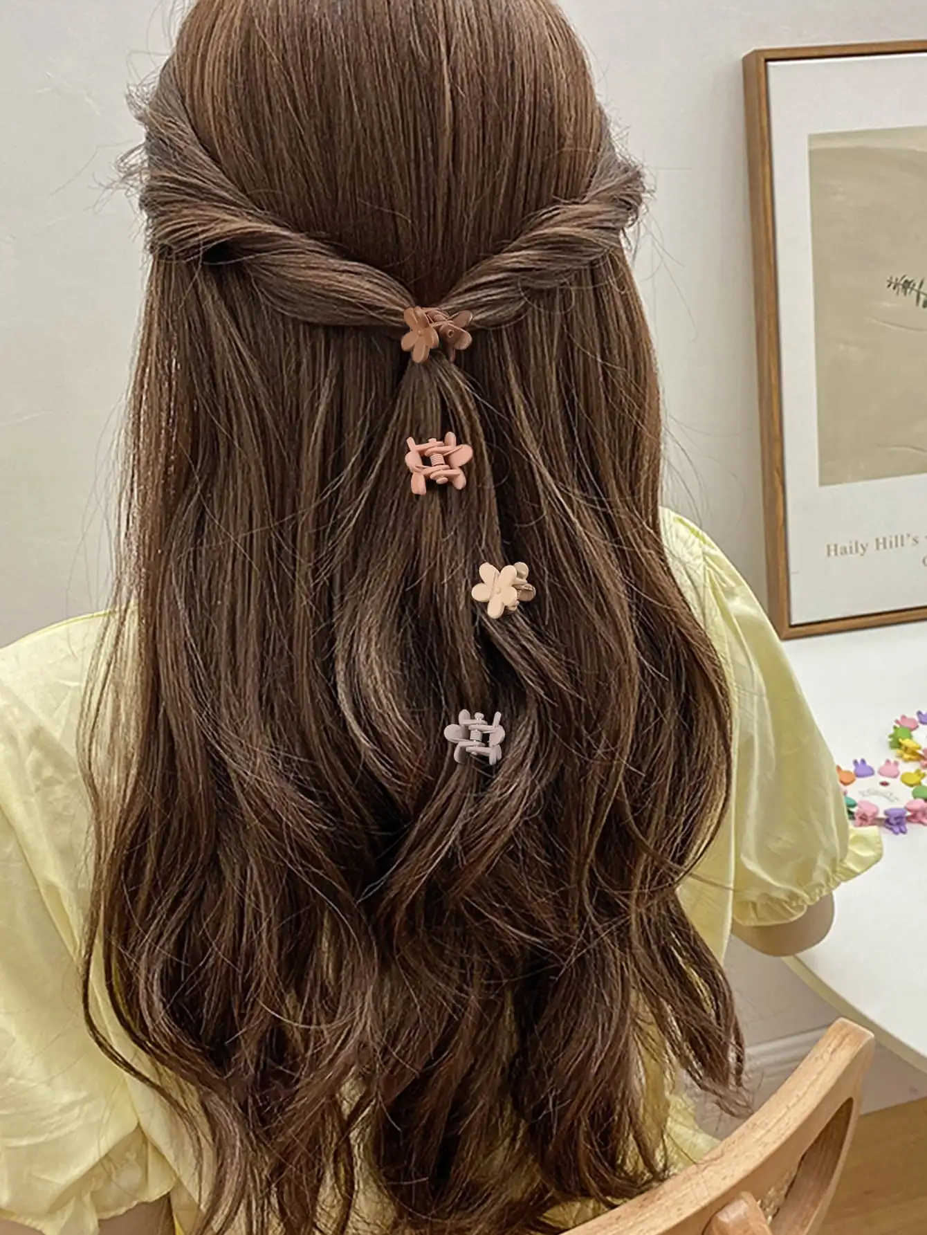 50 Stück bunte Mini-Blumen-Haarklammern für Mädchen, niedliches Haar-Styling-Zubehör, Urlaubsgeschenk, dekorative Dutt-Klemme, winziges Haar – Detail 14