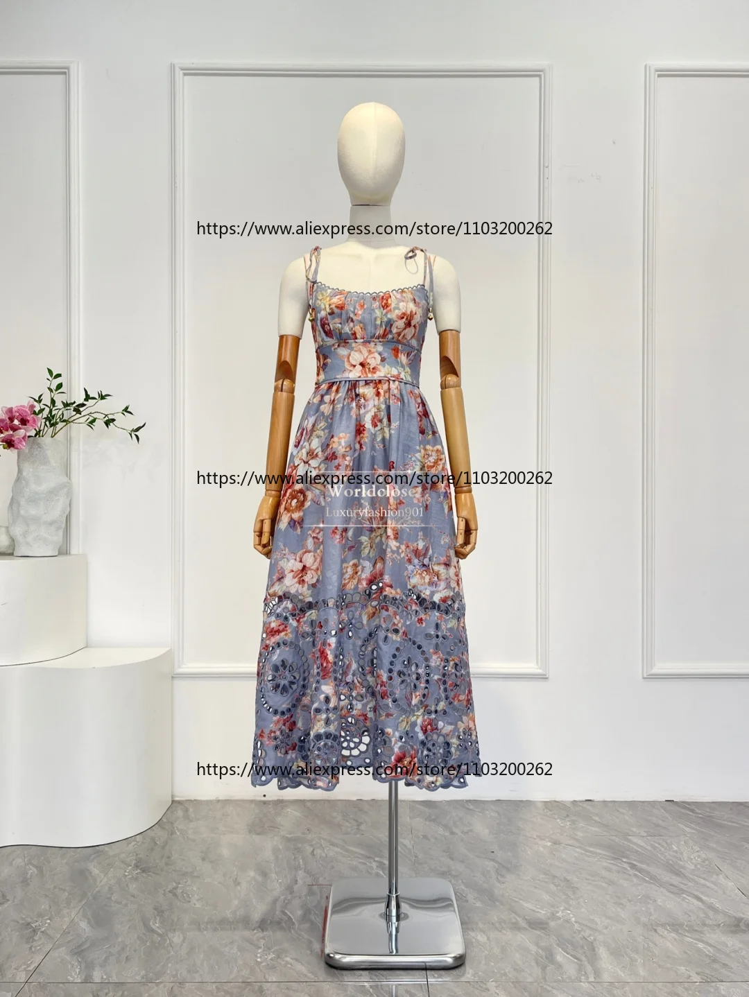 

2026 Elegant Violet Purple Floral Print Hollow Embroidery Sleeveless Midi Dress