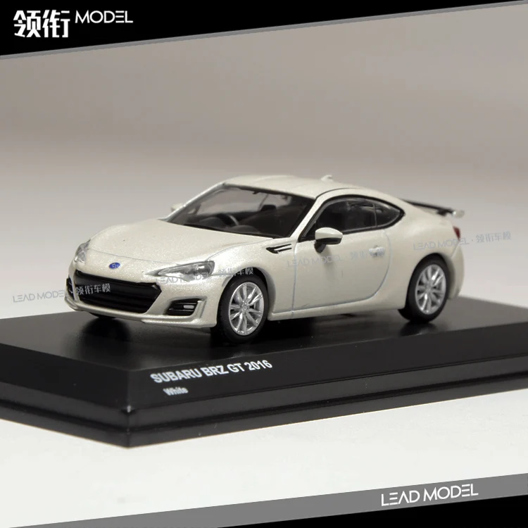 1:64 โมเดลรถ Subaru BRZ สีขาว, โลหะผสมหล่อแบบคงที่รถจิ๋วน้ําเล่นโมเดล, ของเล่นที่ชื่นชอบของเด็กผู้ชาย, คอลเลกชันสําหรับผู้ใหญ่