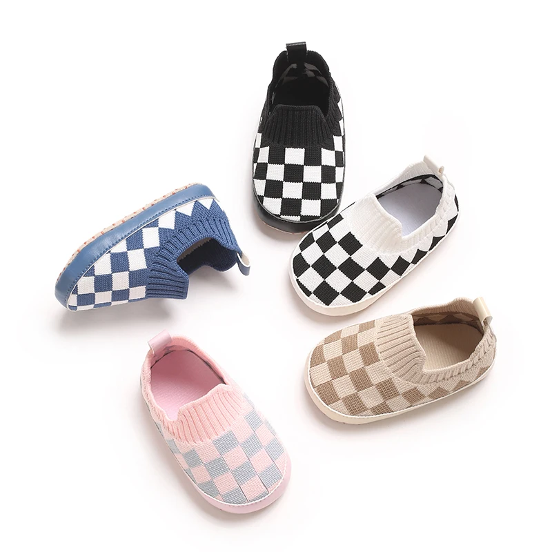 

Newborn Soft Soled Bed Shoes Fashionable Checkered Baby Casual Shoes Anti Slip Walking Shoes