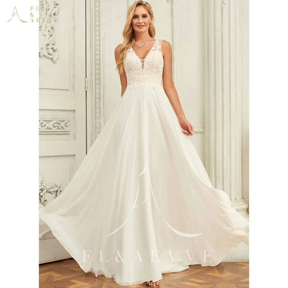 

New In Ivory Chiffon Exquisite Casual Bridal Dress V-Neck Wedding Dress Romantic Wedding Dress Lace Bridal Gown Vestido De Noiva