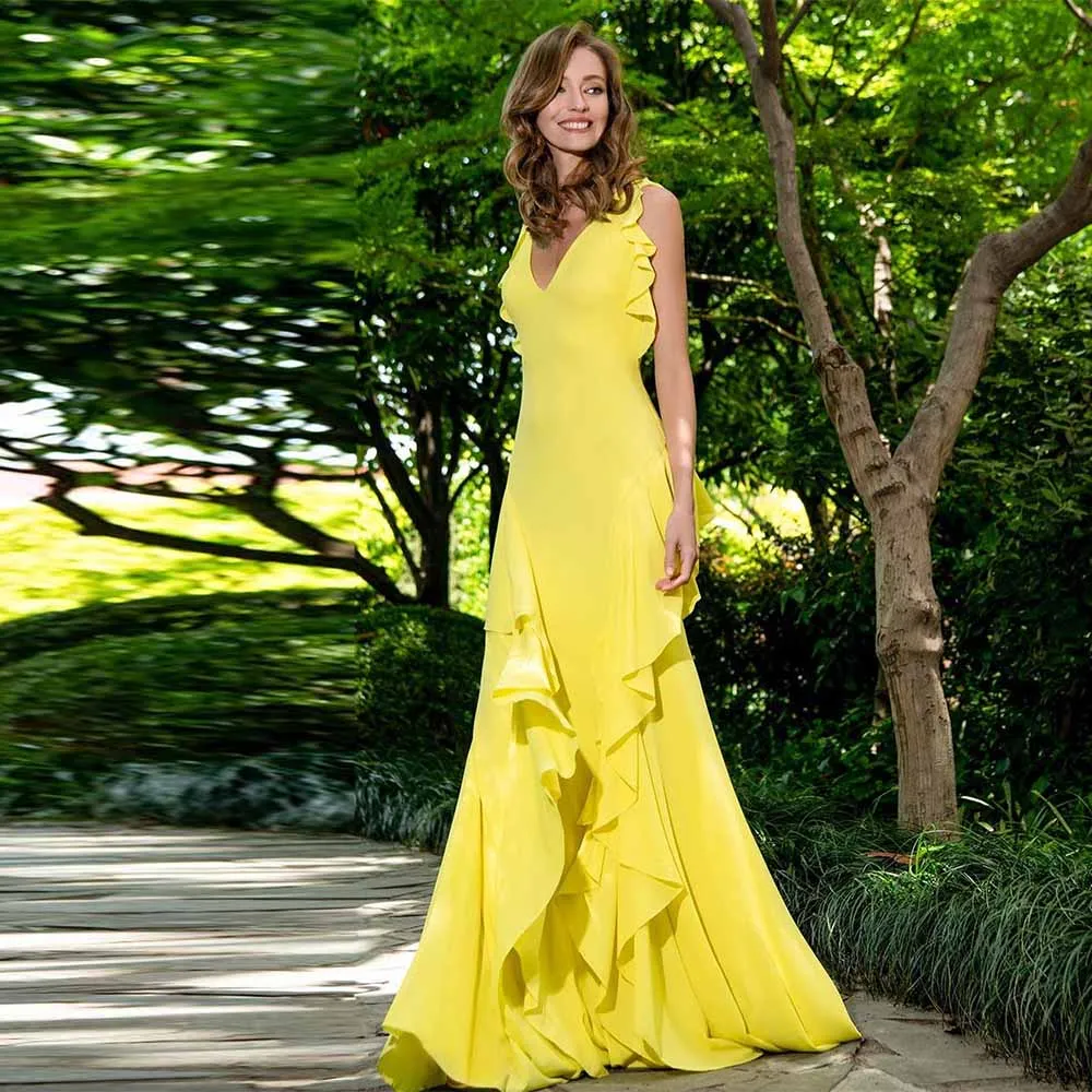 

Elegant Groom's Mother Dresses 2025 Chiffon A-line Evening Dresses Yellow V-neck Ruffles Sleeveless Wedding Guest Dresses Long