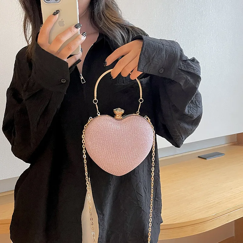 2023 New Diamond Female Evening Clutch Bags Shiny Heart Shape Metal Handbag Fashion Chain Shoulder Bag Luxury Lady Purse