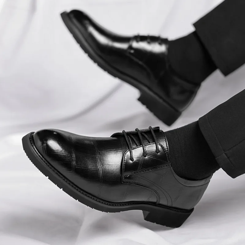 

Кожаная мужская официальная социальная мужская обувь, повседневная деловая обувь с острым носком, роскошная дизайнерская обувь для вечеринок