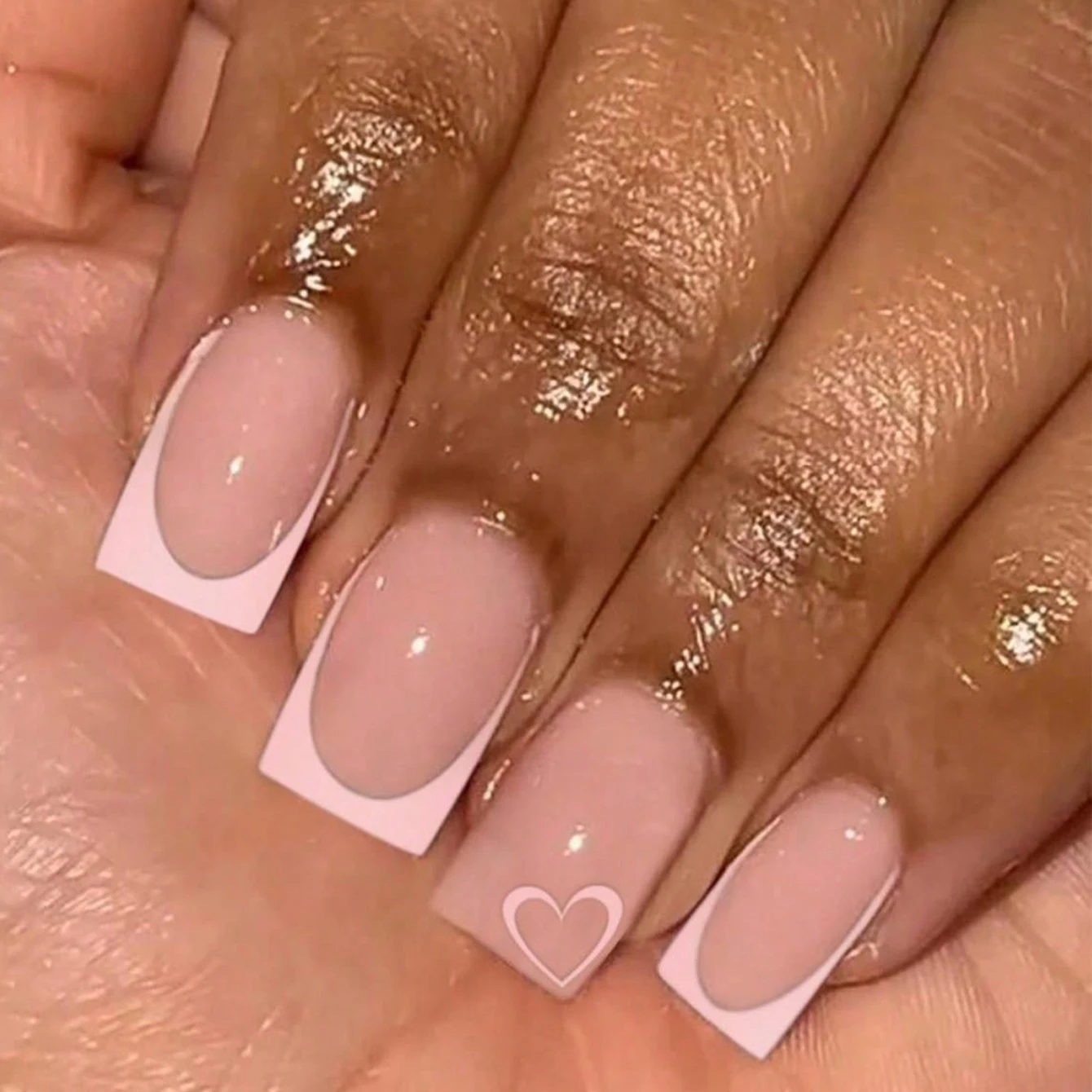 24 Uds. De uñas postizas con borde francés rosa con diseño de corazón para niña, madre, mujer, regalo y suministros de uñas, venta al por mayor, Navidad