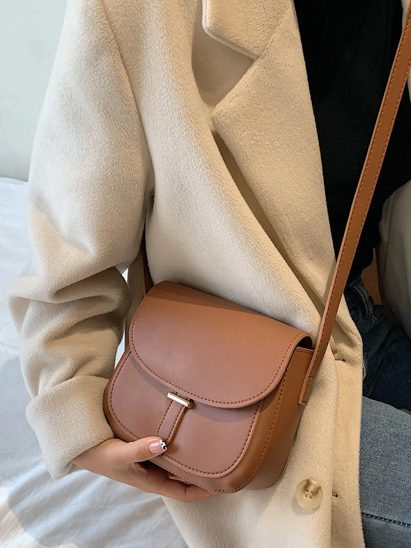 

Pu Leather Simple Sling Bag Mini Fashion Saddle Bag With Minimalist Flap Design Adjustable Shoulder Strap Multi-use Crossbody & Shoulder Bag