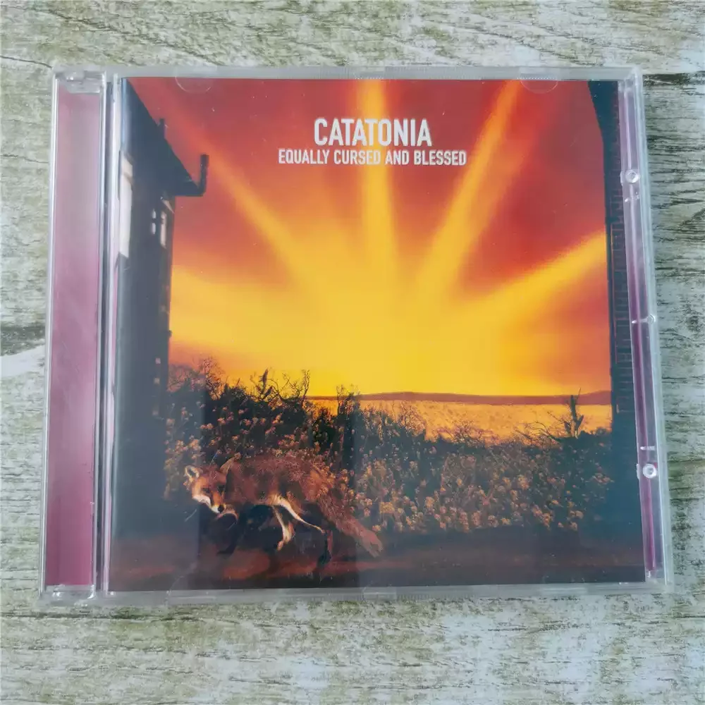 CD Catatonia Ugualmente maledetto e benedetto Tipico di Britpop anni '90 (British Rock), combina elementi di chitarra pop