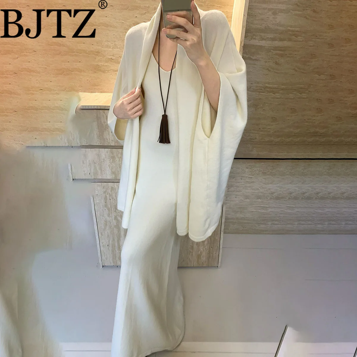 

BJTZ Minimalist Temperament Vintage Sweater Cloak And Loose Slimming Versatile Knitted Dresses For Woman 2025 Autumn Winter New