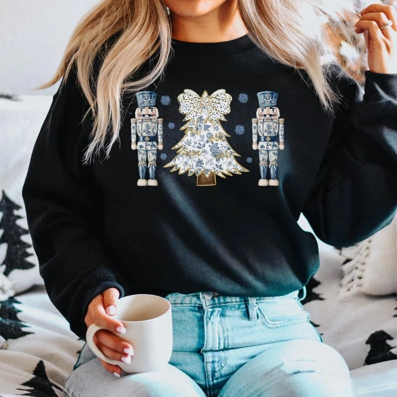 Chinoiserie Nutcracker Christmas Trees Sweatshirt for Women Gift Cute Mom Top Thermal Hoodie Long Sleeve Sportswear Pullover