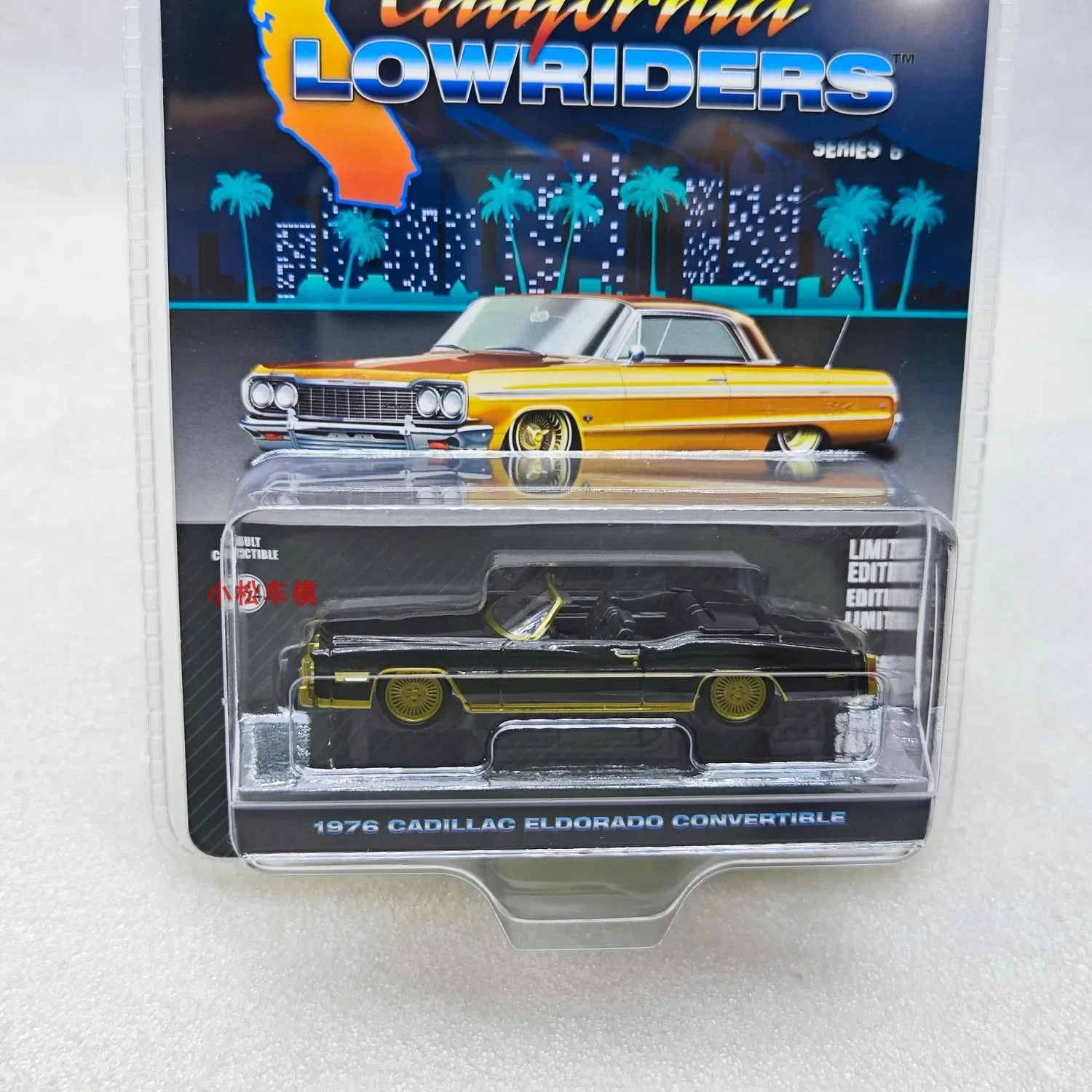 

GreenLight 1:64 1976 Eldorado кабриолетная имитация сплава модель автомобиля Коллекционная игрушка в подарок сувенир дисплей орнамент