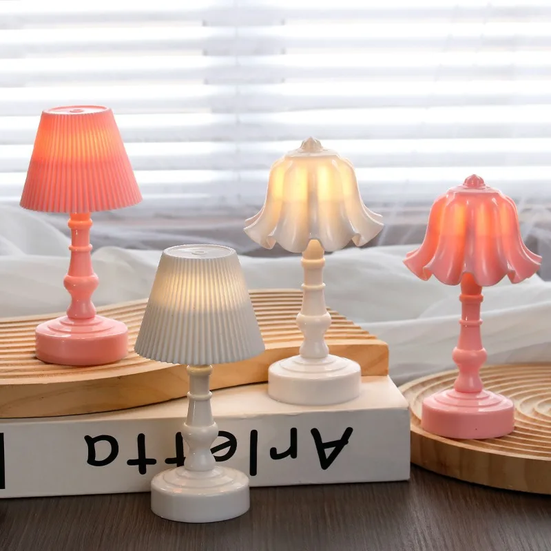 Creative transparent crystal LED electronic nightlight, projection atmosphere lamp desktop decorative ornaments small table lamp