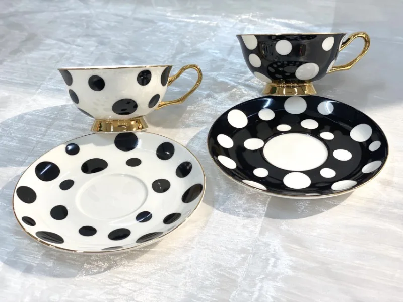 Creative 220ml Ceramic Mug Light Luxury Retro Afternoon Tea Coffee Cup Saucer Sets Couple Cup Set Home Creative Drinkware Mugs H