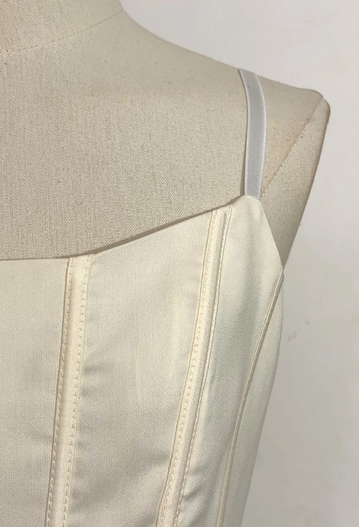 살구색 슬래시 넥 드레스 여성용 스트랩 민소매 하이웨이스트 우아한 베스티도스 바디콘 스트리트웨어 시크 의류 여성