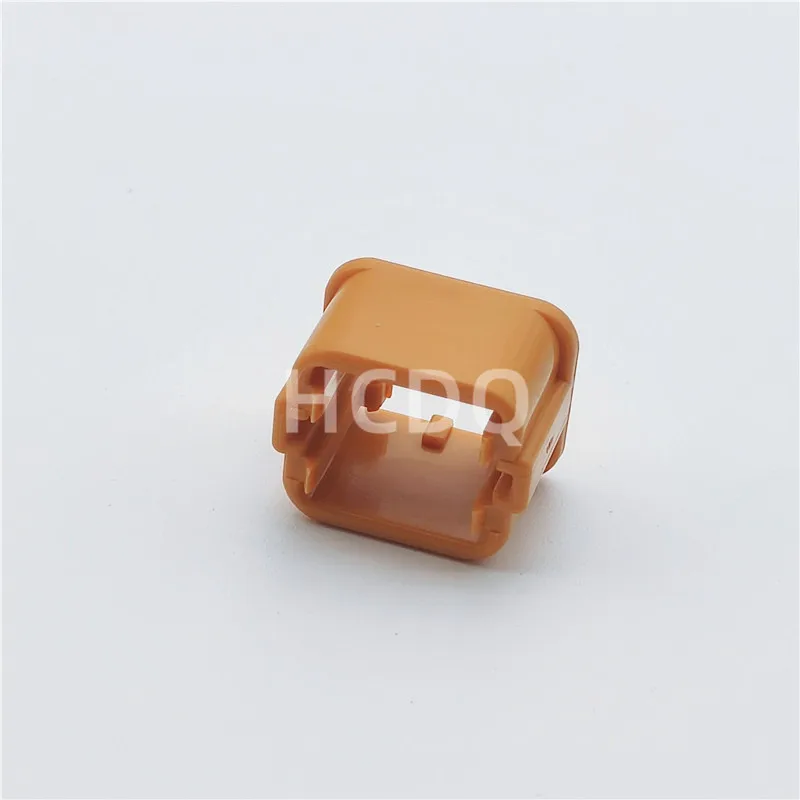 

10 PCS The original PB875-04900 automobile connector shell is supplied from stock