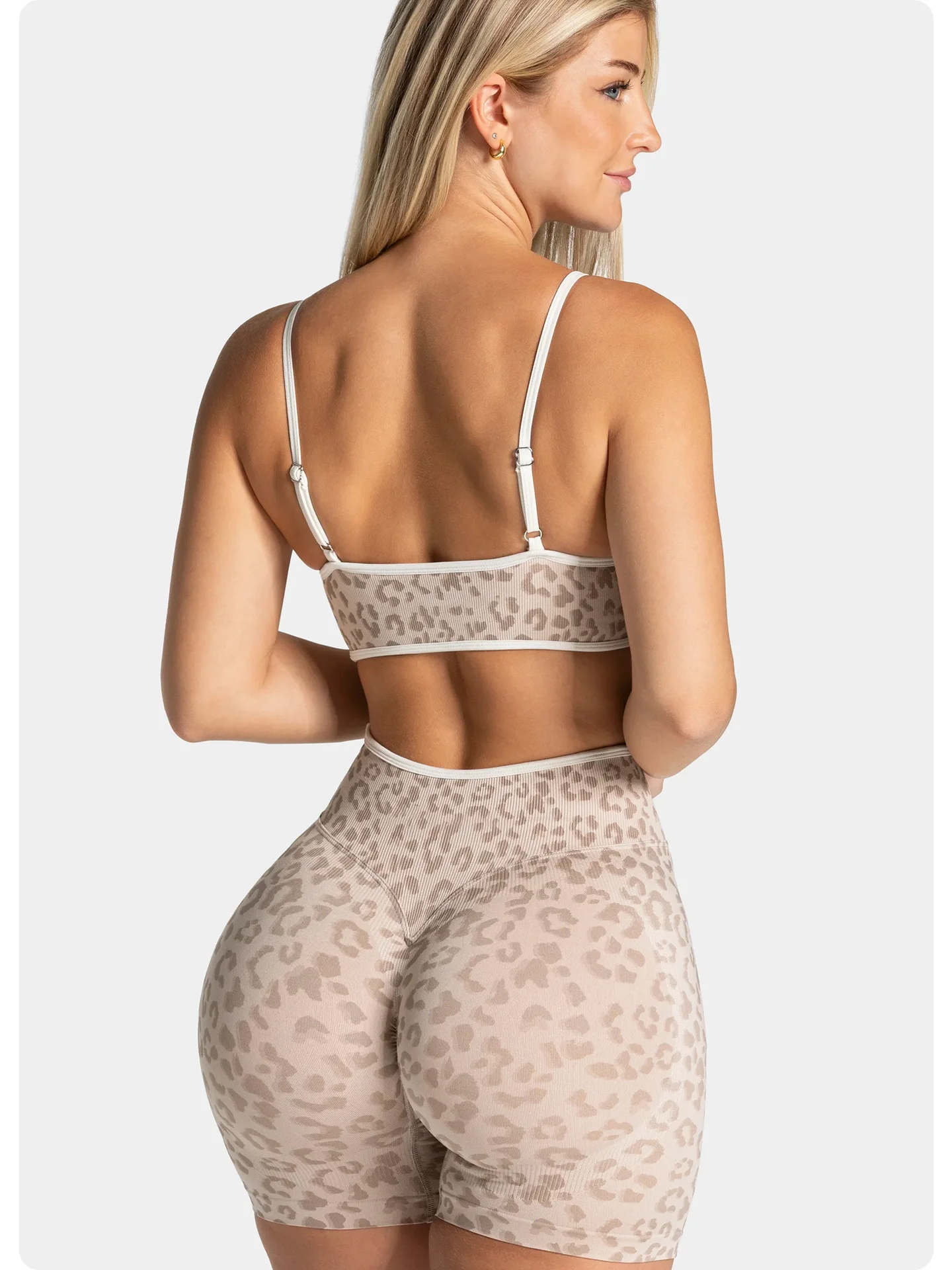 Women's seamless yoga shorts - Leopard print high-waisted tummy-controlling shaping fitness cycling shorts - Fitness running