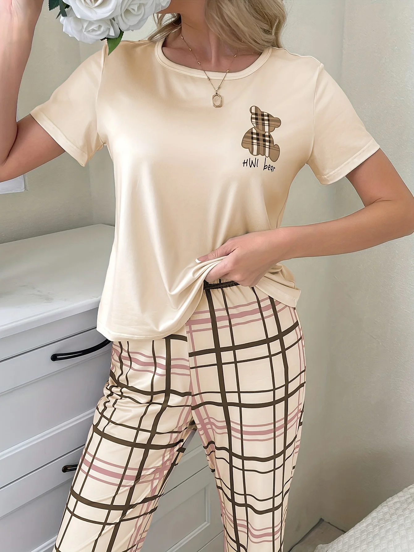 

Standard Size Women's All Year Round Spring and Summer Casual Romantic Cute Bear Print Cute Short-Sleeved Trousers Suit