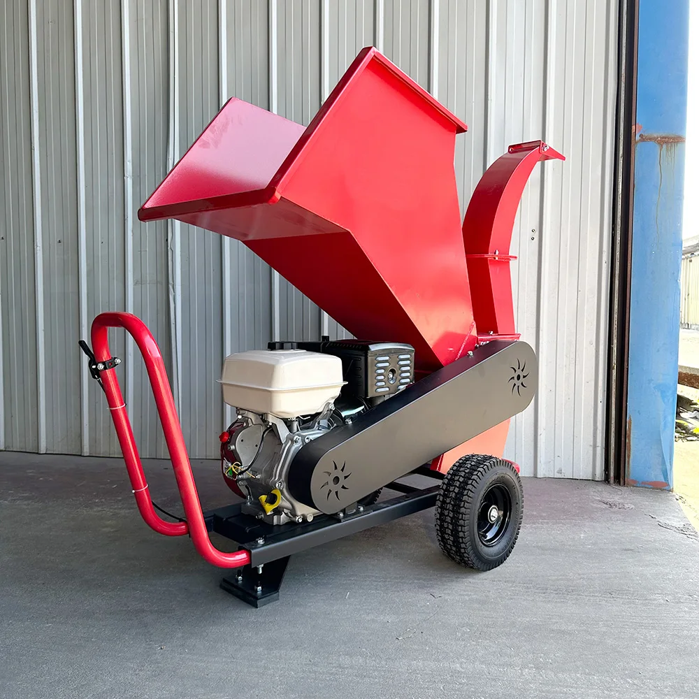 2025 Pneumatic Branch Power Output Shaft Wood Chipper Small Portable Branch and Leaf Chipper