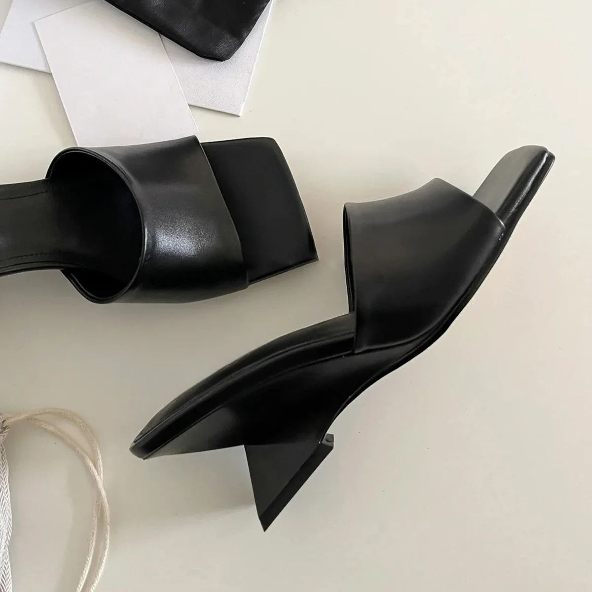 

2026 New Summer Women's Square Toe Heeled Slippers Unique Heel Open Mules Elegant High Heel Sandals Fashion Outdoor Wear Shoes