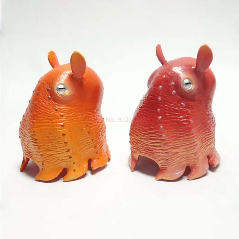 Ikimon Capsule Toys Lindas criaturas del mar profundo Imán y cadena de bolas 2 Figuras de isópodo gigante de coelacanto de calamar colosal