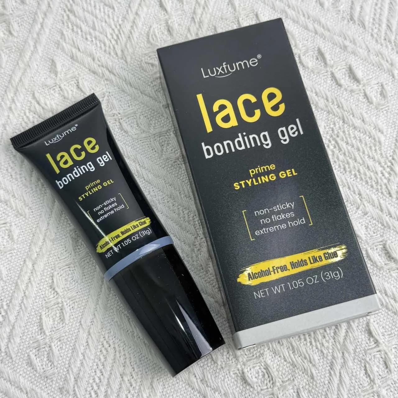 

Luxfume Lace Bonding Gel 31g, Non-Sticky No Flakes Strong Hold Wig Styling Gel 31g Lace Bonding Gel by Luxfume, Alcohol-Free Ex