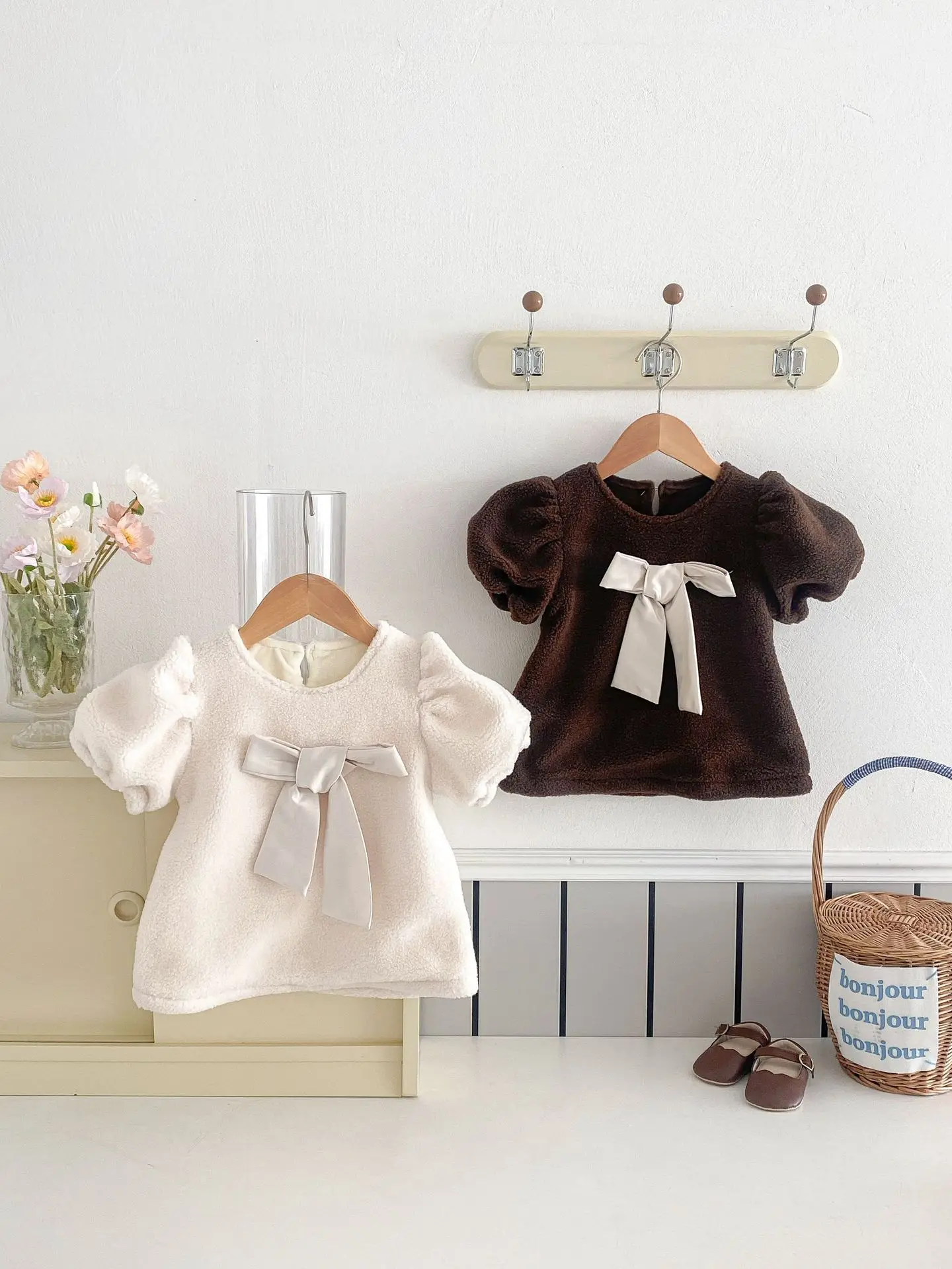 2025 Winter New Baby Girls Cute Bow Puff Sleeve Dress Plus Velvet Thick Infant Solid Warm Princess Dress Children Casual Dress