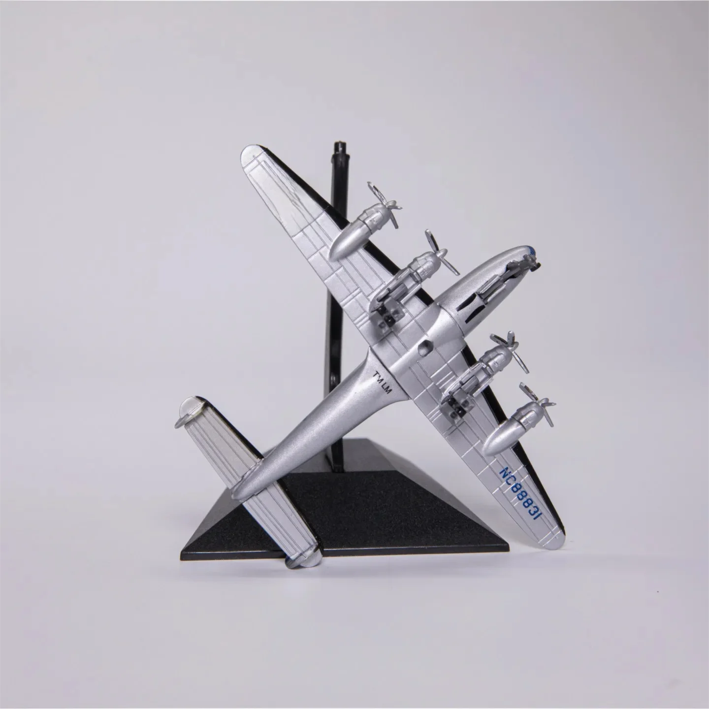 Diecast 1/400 Scale Alloy L-049 Constellation American Airways Aircraft Model For Static Collection Ornament Miniature Airplanes