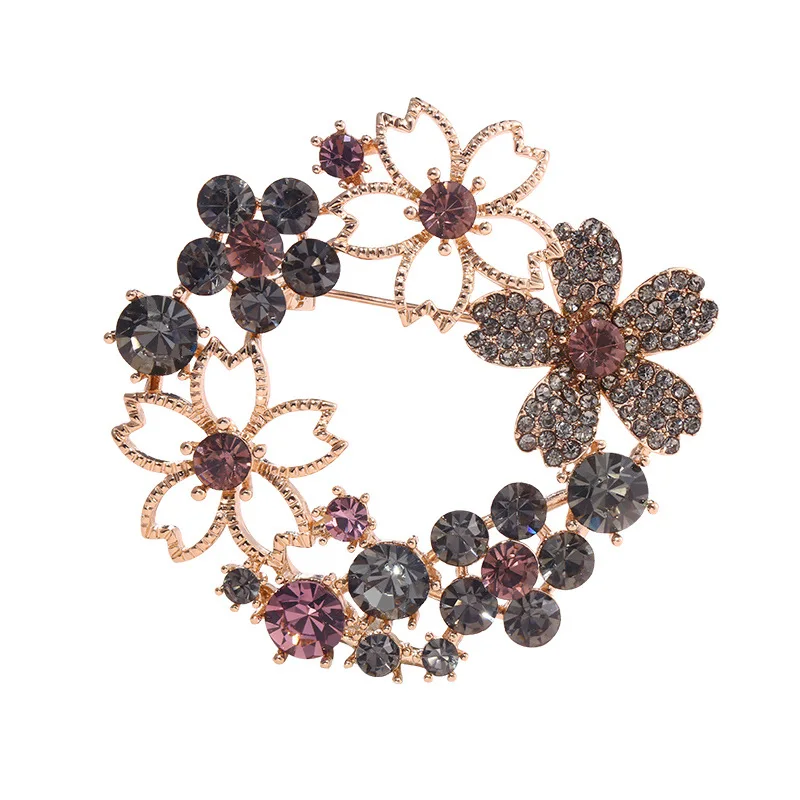 SKEDS Creative Luxury Crystal Flower Brooch Jewelry For Women Elegant Rhinestone Exquisite Corsage Badges Classic Brooches Pins