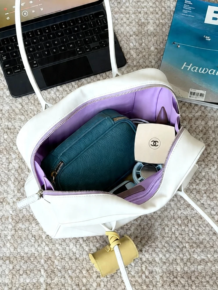 Large Capacity Milk White Boston Bag Women's Shoulder Bag 2026 New Luxury Minimalist High-End Single Shoulder Bag for Youth