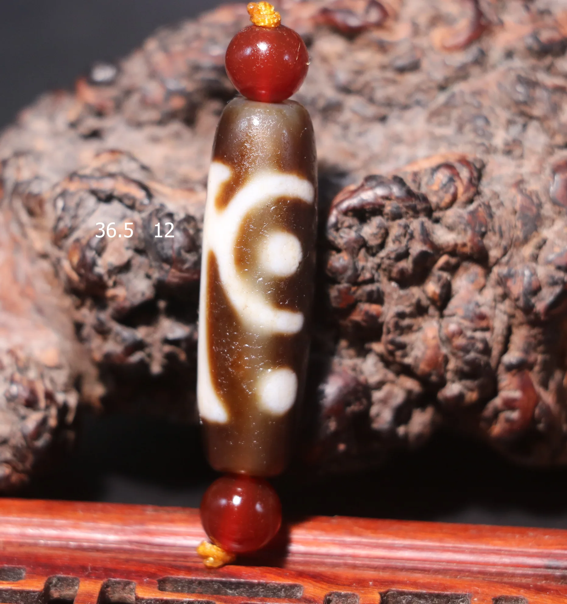 A Magic Power Energy Tibetan Old Agate OM Wish Word dZi Bead Amulet Fit For Bracelet Talisman Treasure Timestown Top