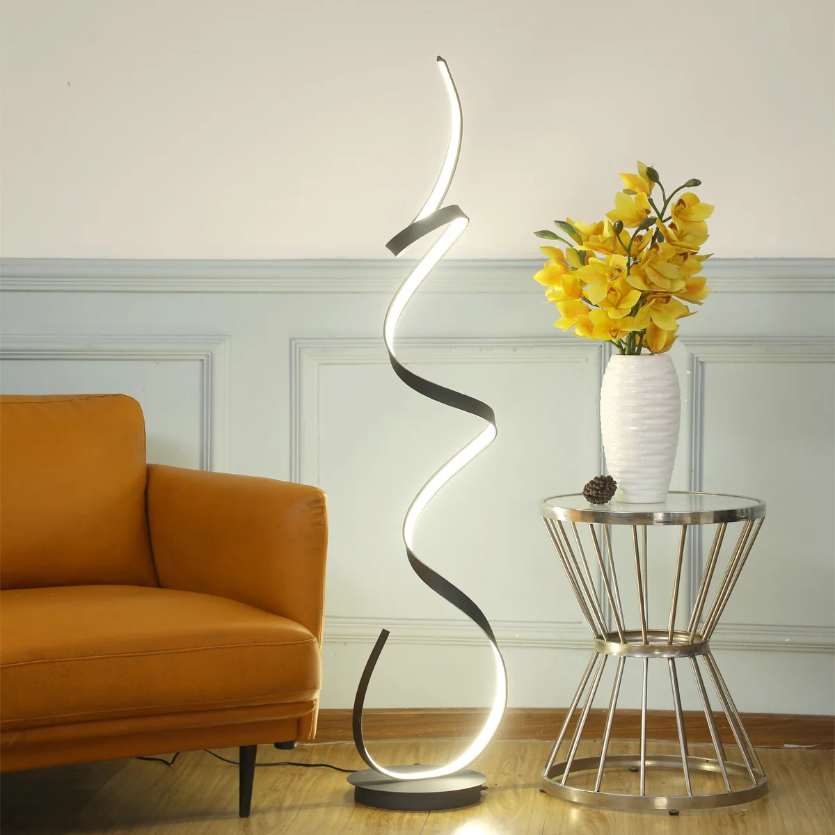 

Modern minimalist bedroom floor lamp luxury art spiral LED remote dimming living room sofa background decorative lighting