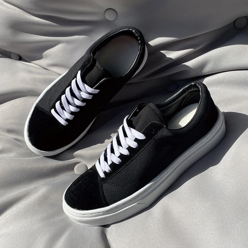 Hot Selling Men's Casual Shoes Fashion Breathable Skateboard Sneakers Anti Slip Tennis Walking Shoes Comfortable Men's Sneakers