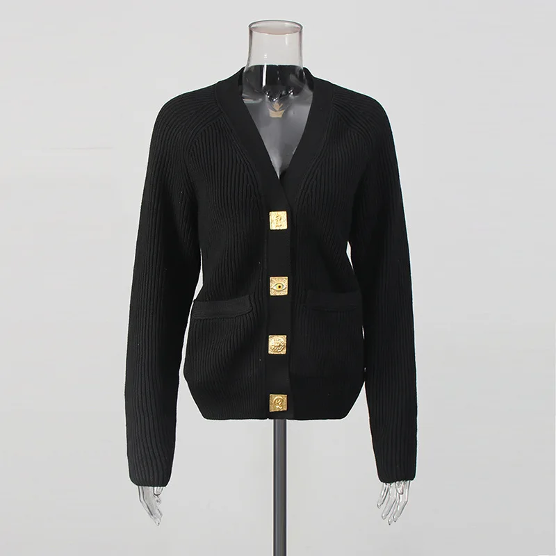 BJTZ Suéter de malha elegante 2025 outono inverno nova cor sólida com decote em V botão de metal quadrado solto ajuste casaco de tricô