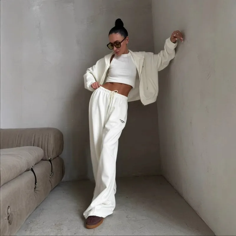 

Простой американский осенний новый свитер с капюшоном Lazy Wind, женская нишевая куртка, прямые брюки, комплект из двух предметов, повседневная изысканная мода