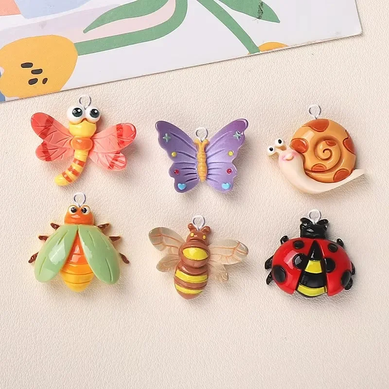 10pcs Kawaii Mixed Insect Resin Floating Charms Cartoon Butterfly Snail Dragonfly Animal Flatback Pendants for DIY Jewelry