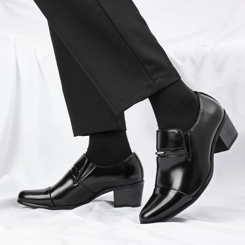 أحذية الرقص الرجالية ذات الكعب العالي PU أحذية رجالية كاجوال عصرية للأعمال مقاس 38-46