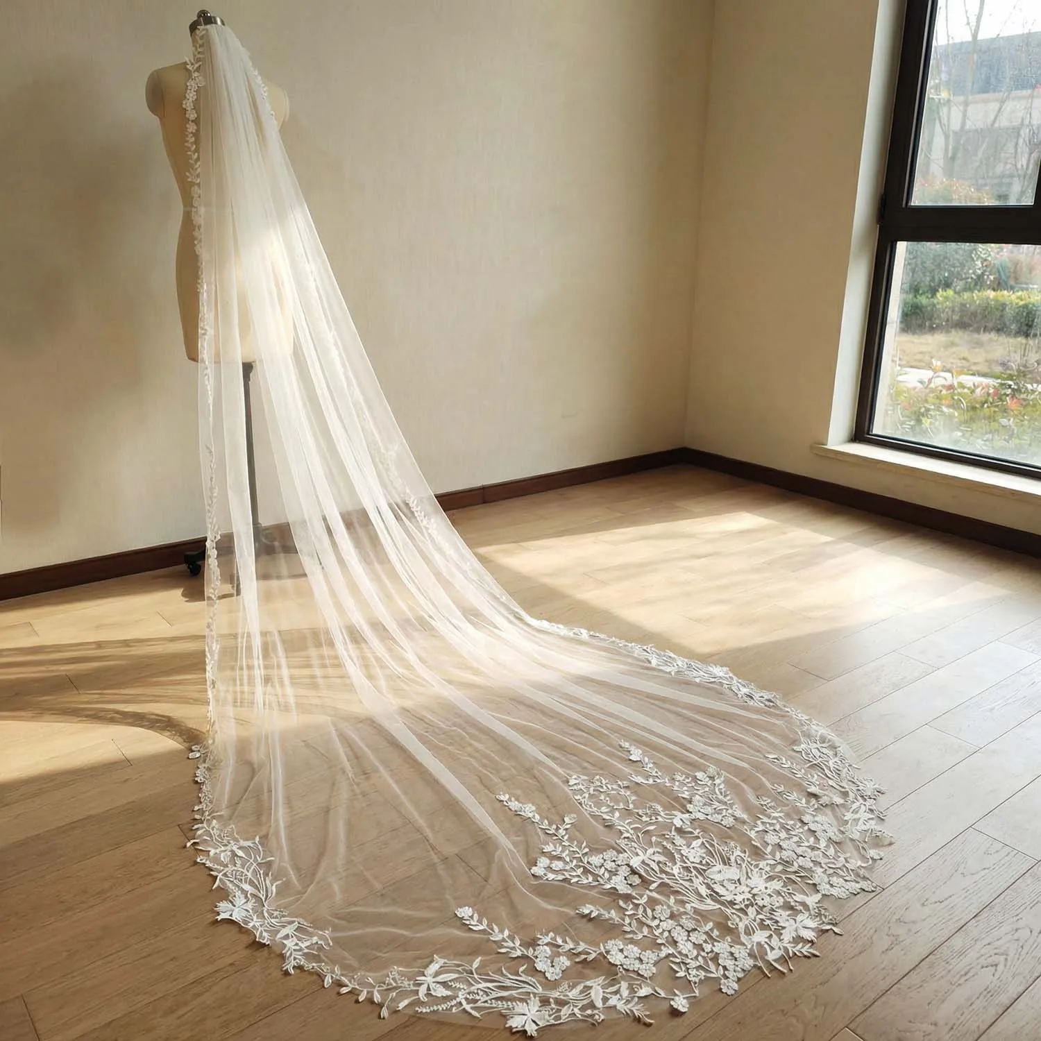 

Свадебная фата с кружевом и цветами, 3 метра, с расческой, на заказ, с реальными фотографиями, B09