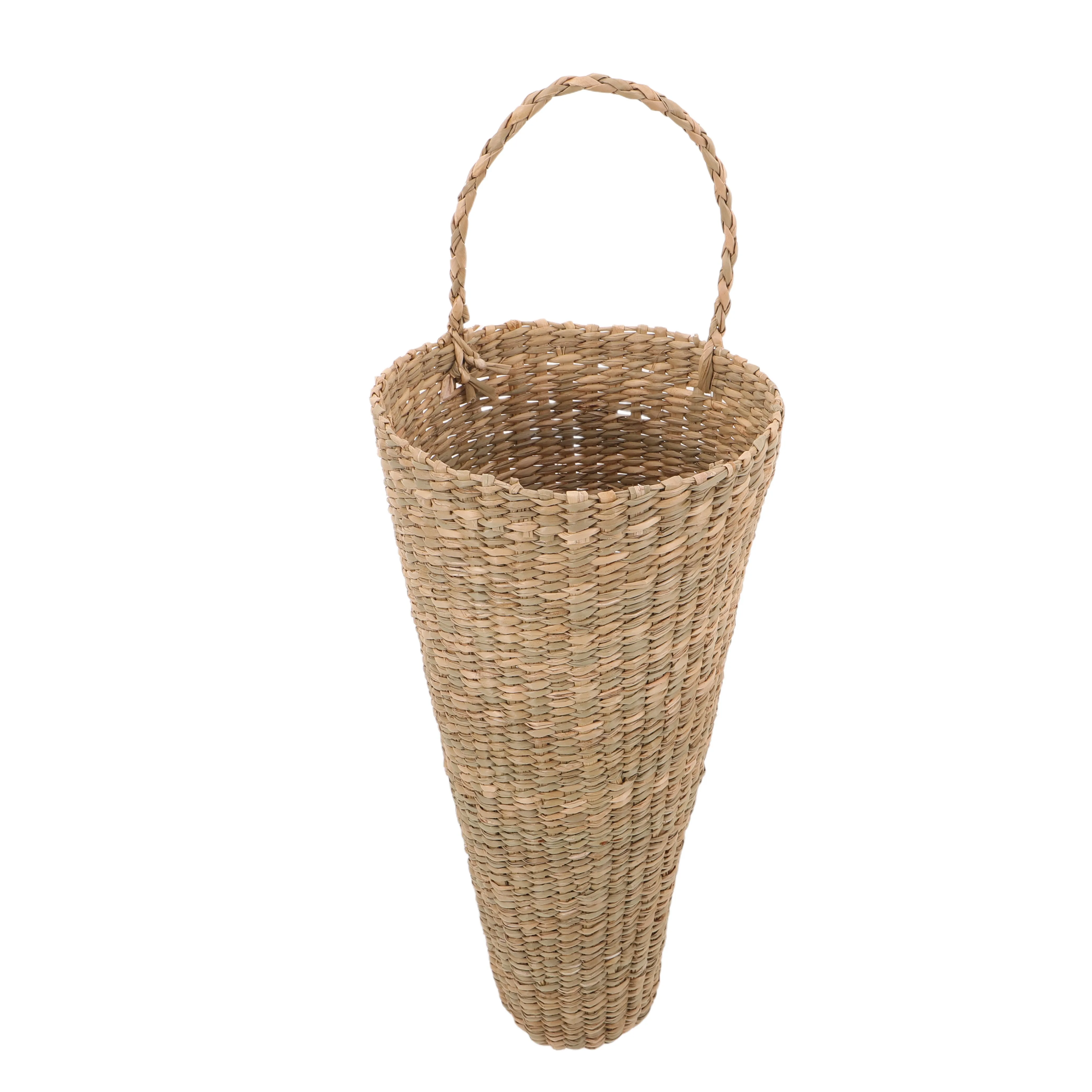 

Handwoven Straw Wall Mounted Plant Basket Scalloped Rustic Hanging Flower Basket for Home Garden Wall Decor Dried Flower Storage