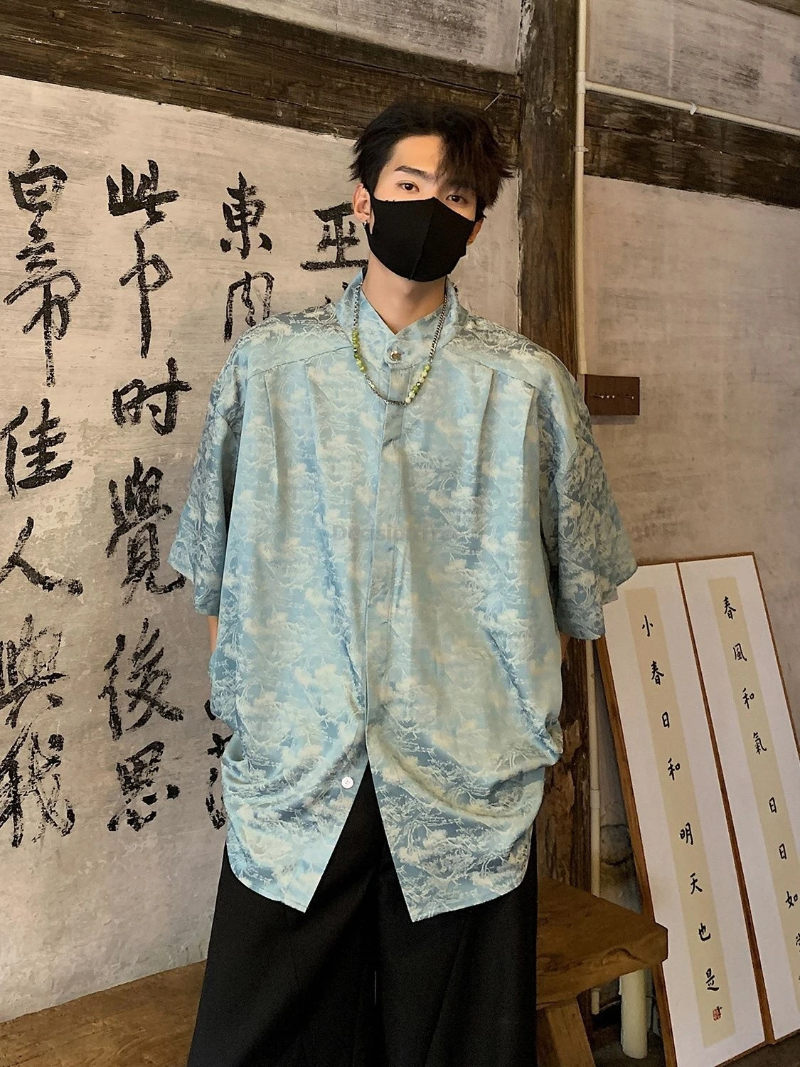 

2025 elegant temperament advanced sense men's shirt new chinese style ice silk short sleeved shirt trendy jacquard tang suit top